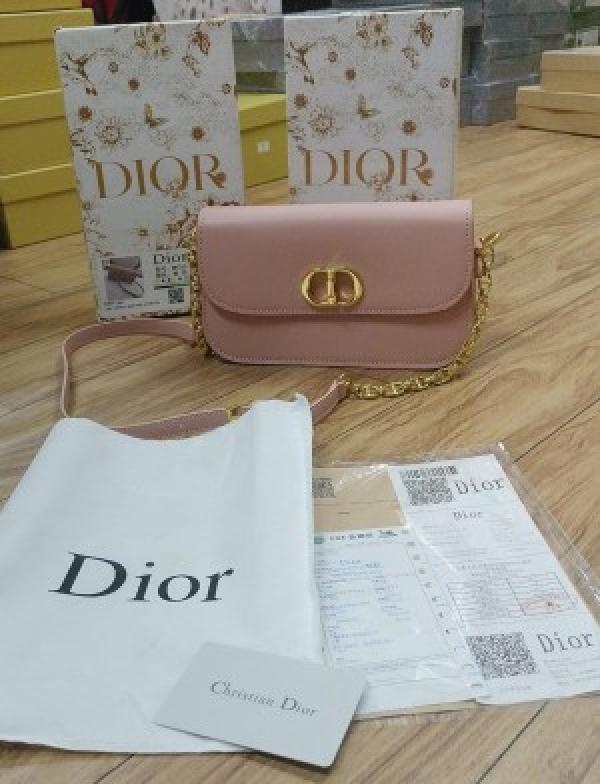 Christian dior montaigne 30 han bag with box 1337