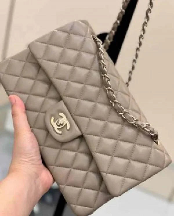 CHANEL PARIS JUMBO BIG SIZE LATHER QUALITY INNER BRANDING WITH BOX BILL 5239