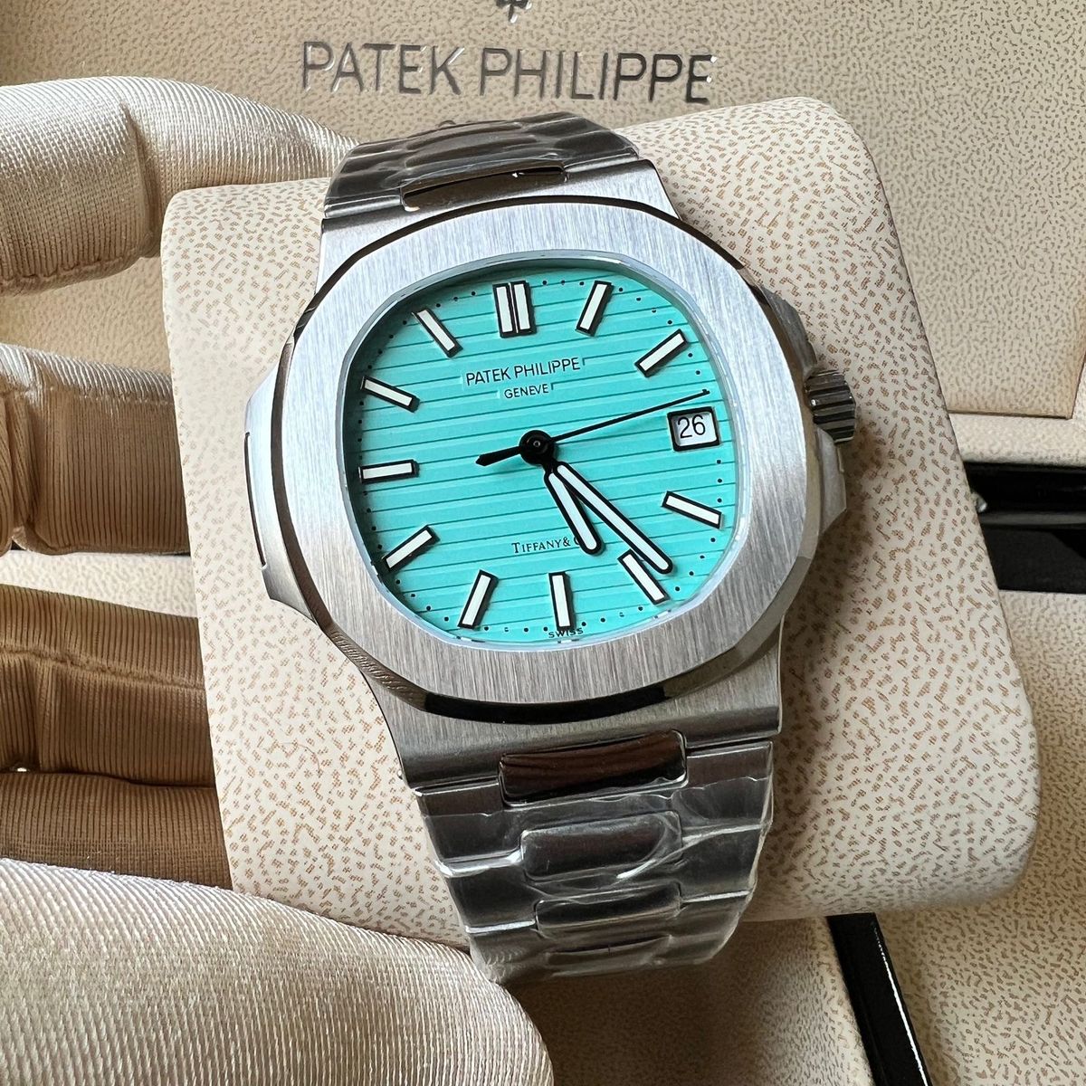 Patek Philippe Nautilus 5711/1A-018 ‘Tiffany Blue’ – UA Grade | Luxury Watch