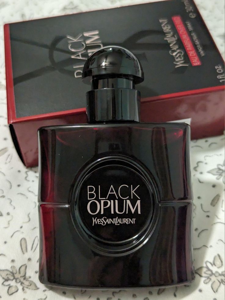 Yves Saint Laurent (YSl) Black Opium Over Red Eau De Perfum 90ML (555)
