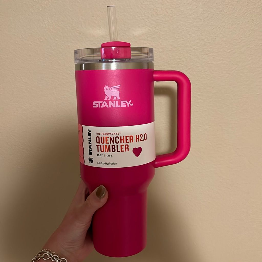 Stanley Quencher H2.0 Flow State Tumbler - Dark Pink