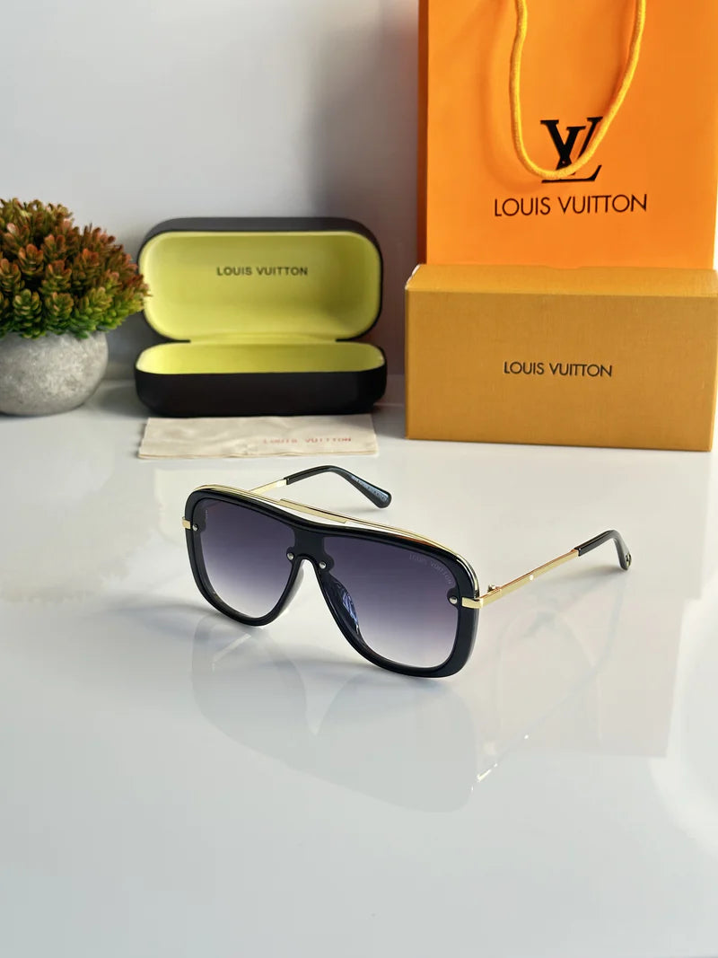 Louis Vuitton 1918 gold black dc