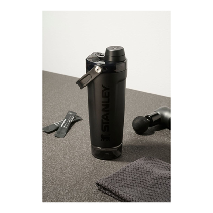 Stanley 20oz Activate Shaker Bottle-Black