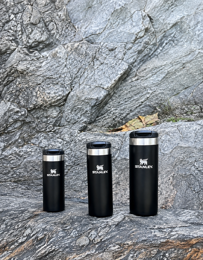Premium Insulated Travel Coffee Mug 470 ml – Stainless Steel Vacuum Flask with Flip Lid (Black)