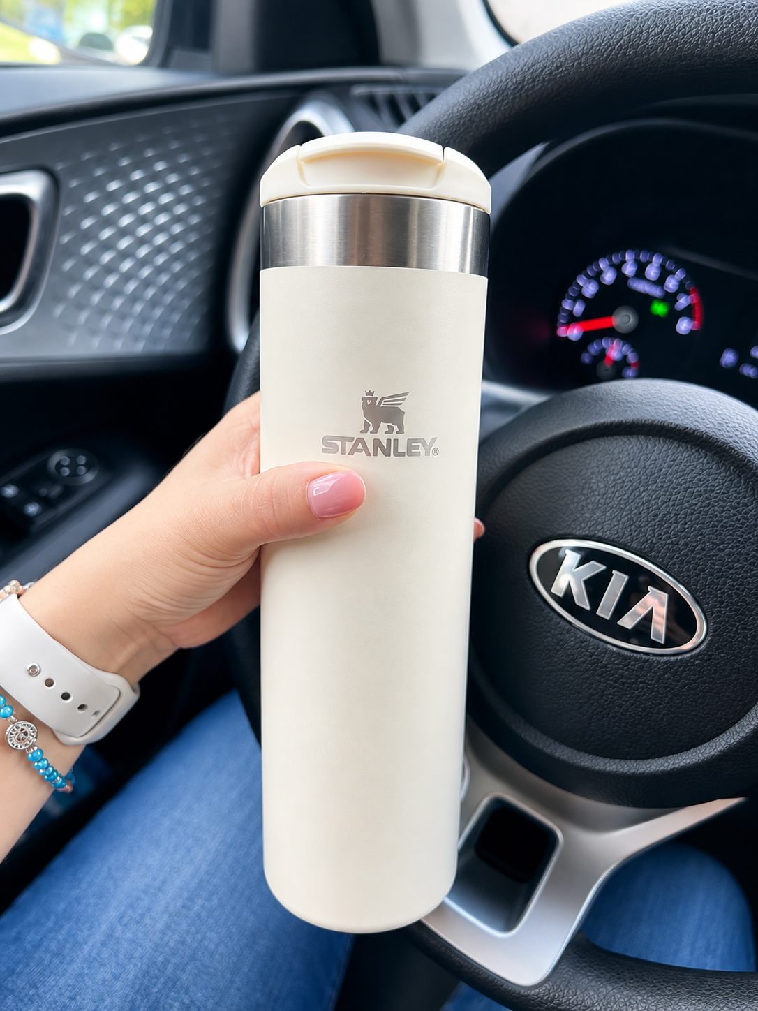 Premium Insulated Travel Coffee Mug 470 ml – Stainless Steel Vacuum Flask with Flip Lid (Beige)