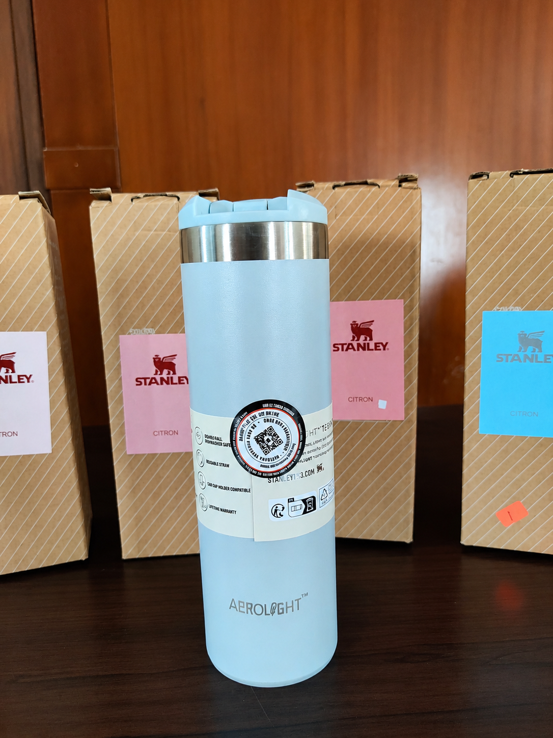 Premium Insulated Travel Coffee Mug 470 ml – Stainless Steel Vacuum Flask with Flip Lid (Pink)