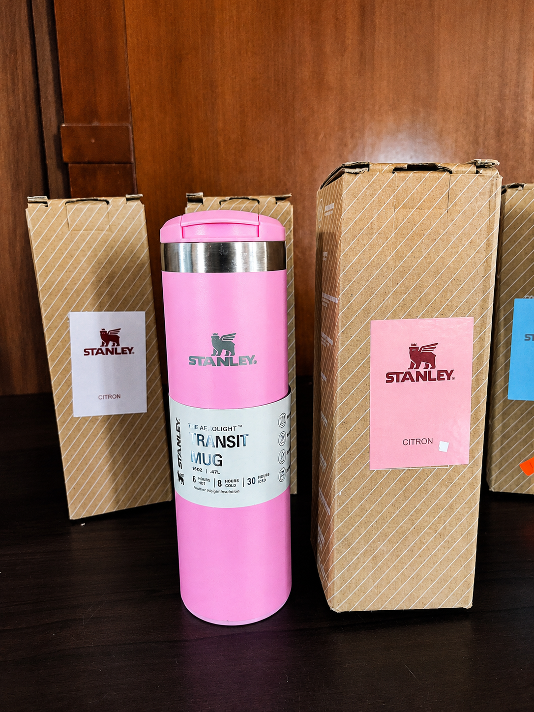 Premium Insulated Travel Coffee Mug 470 ml – Stainless Steel Vacuum Flask with Flip Lid (Dark Pink)