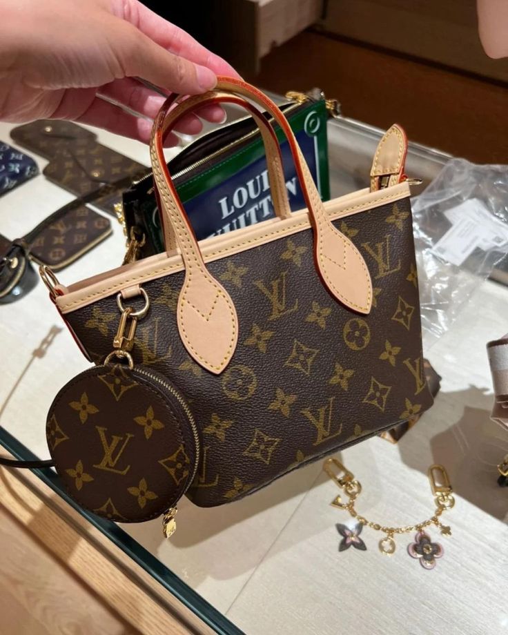 LOUIS VUITTON SMALL NEVERFULL POCHETTE EDITION WITH BOX 1009