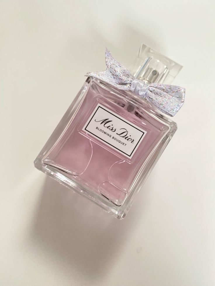 MISS DIOR
