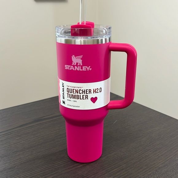 Stanley Quencher H2.0 Flow State Tumbler - Dark Pink