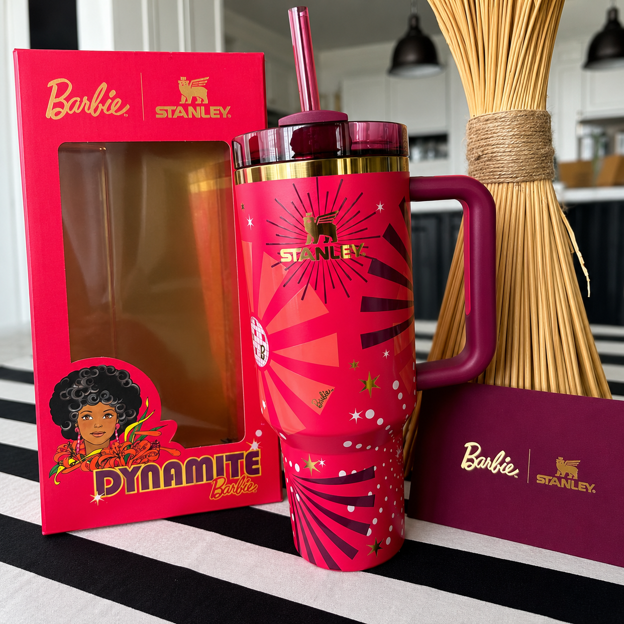 Stanley Quencher H2.O FlowState™ Tumbler 40oz 80's Dynamite